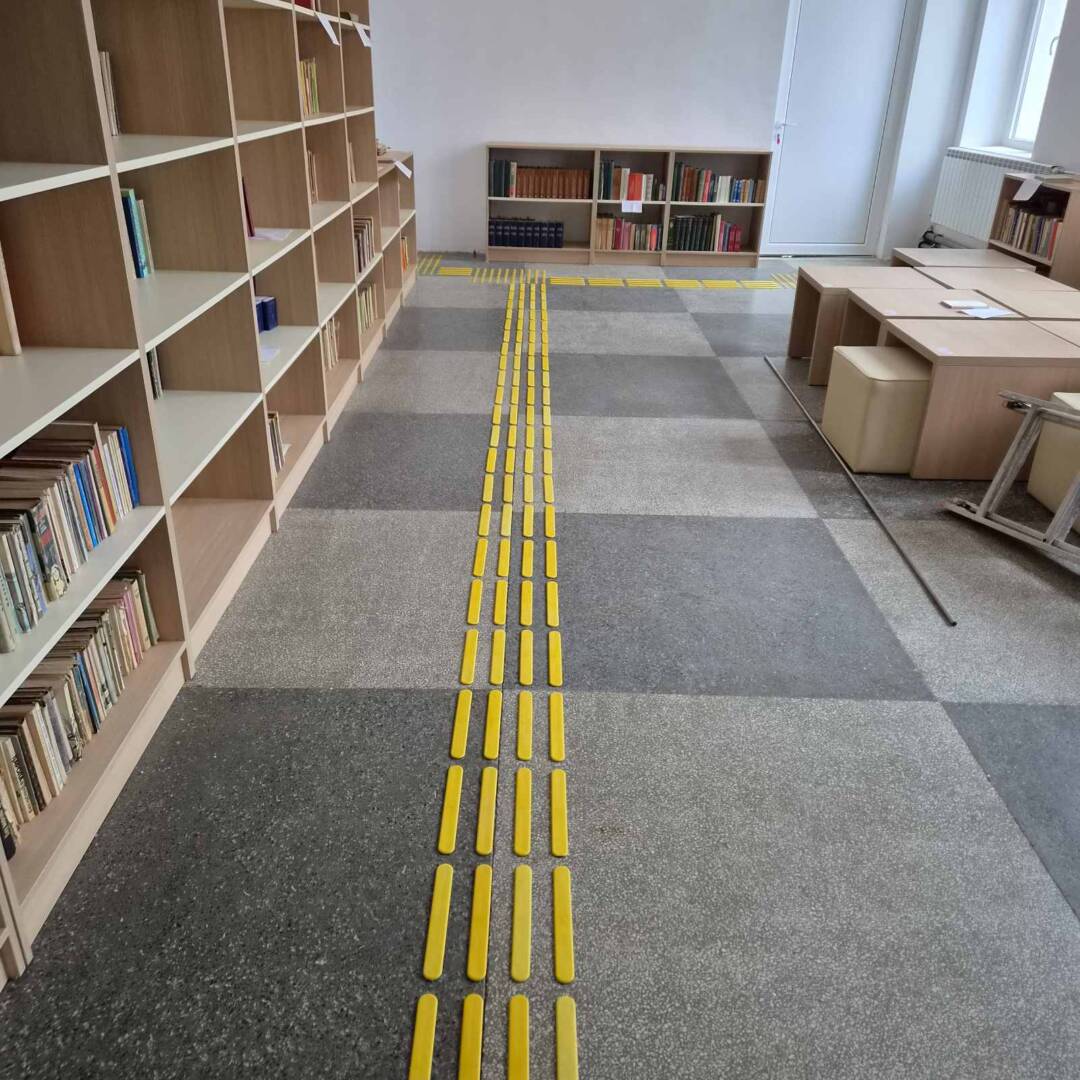 taktilna-markirovka-biblioteka-yablanitsa